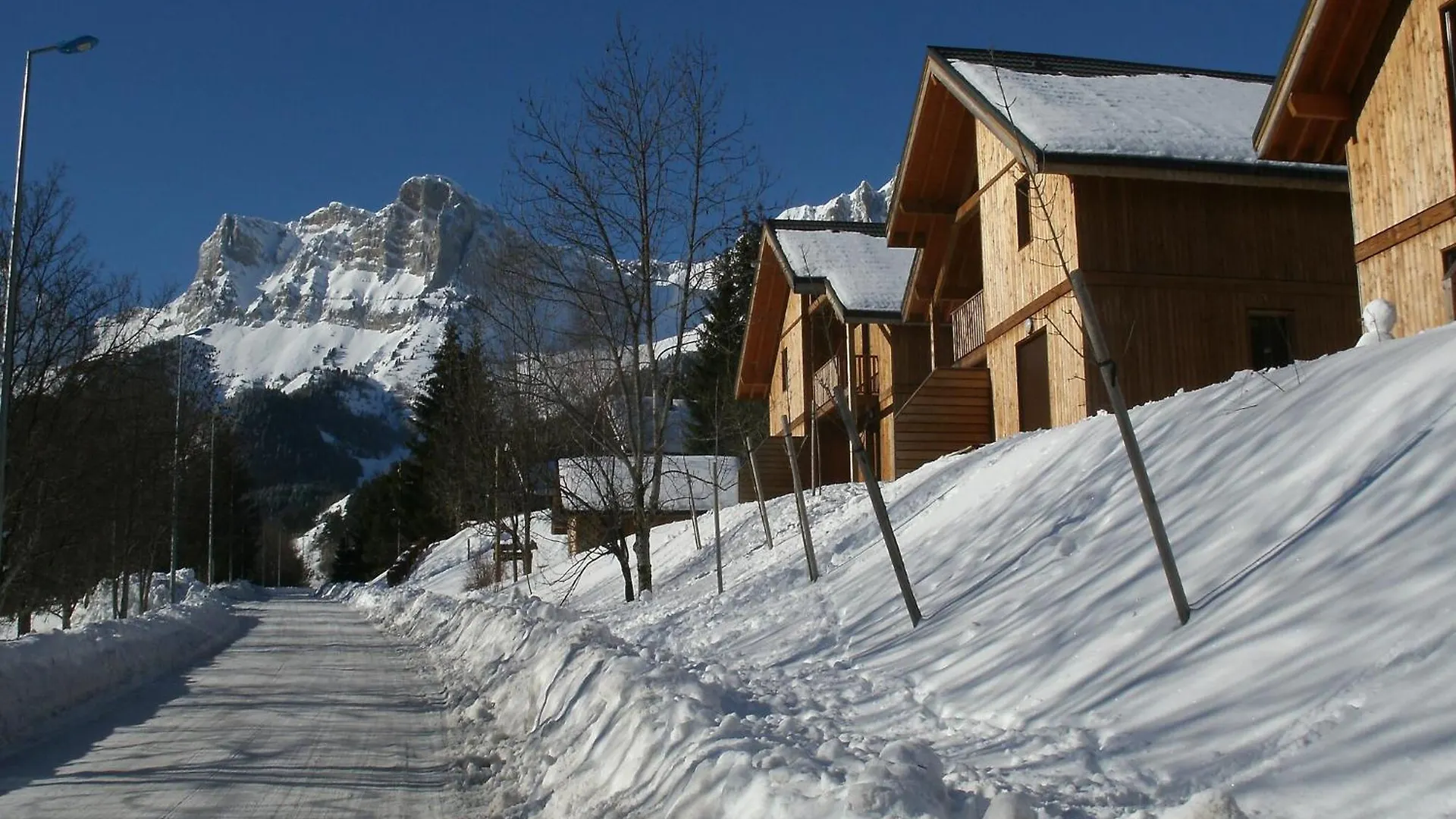 Chalet With Shuttle Bus To The Ski Lift Gresse-en-Vercors