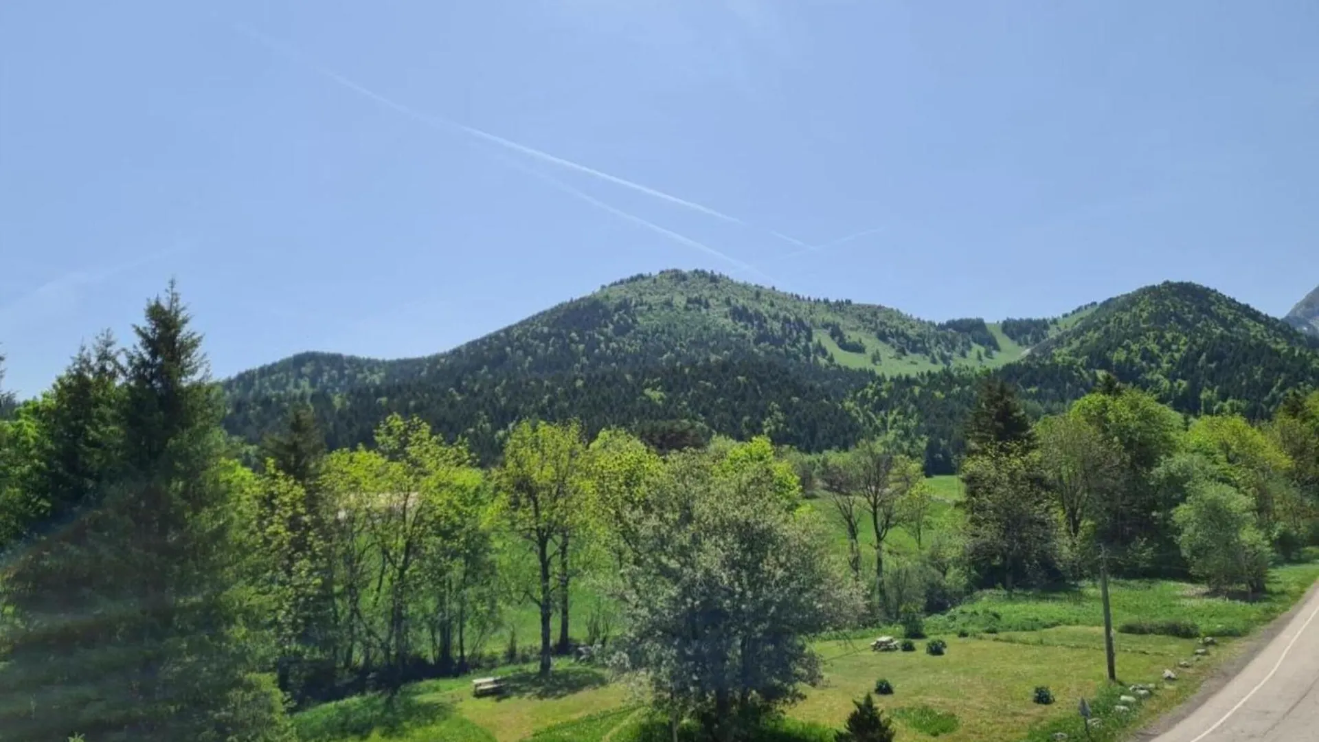 Chalet With Shuttle Bus To The Ski Lift Gresse-en-Vercors